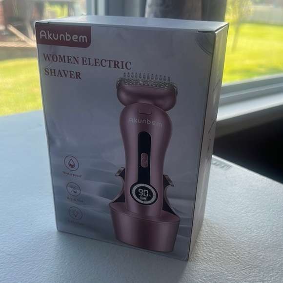 NEW Akunbem Women Electric Shaver in Pink